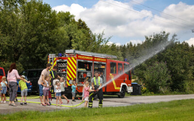 Bilderbuchkino und Feuerwehrbesuch